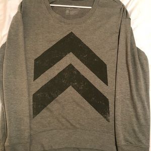 Soft crew neck vintage sweatshirt. Worn only once